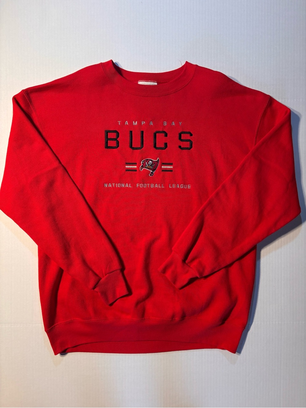 Vtg Lee Sport Tampa Bay Buccaneers NFL Football 90s Red Crewneck Sweatshirt Sz L